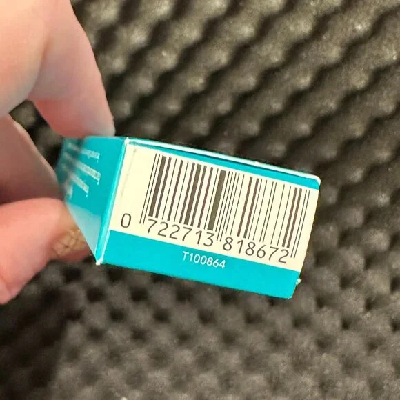 Thrive Causemetics Brilliant Eye Brightener Multi-tasking Eyeshadow Stick - Picture 6 of 10